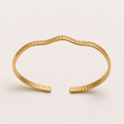 The Loving the Journey Expandable Bracelet — Gold