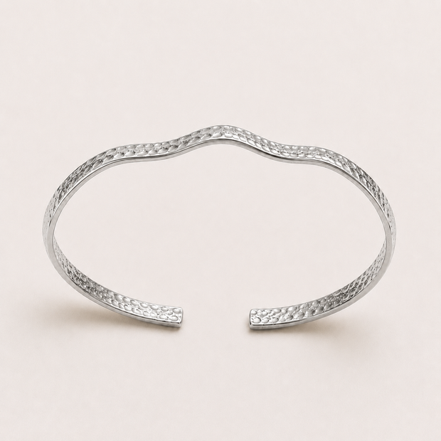 The Loving the Journey Expandable Bracelet — Silver