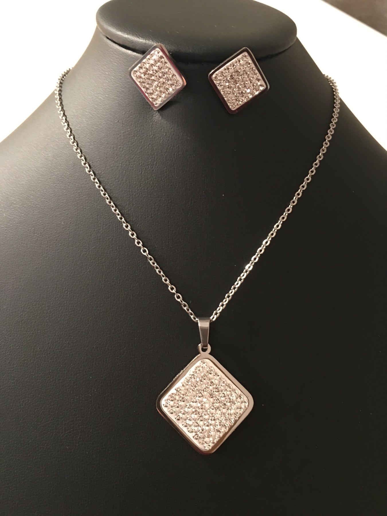 Sparkle All The Way Necklace Set